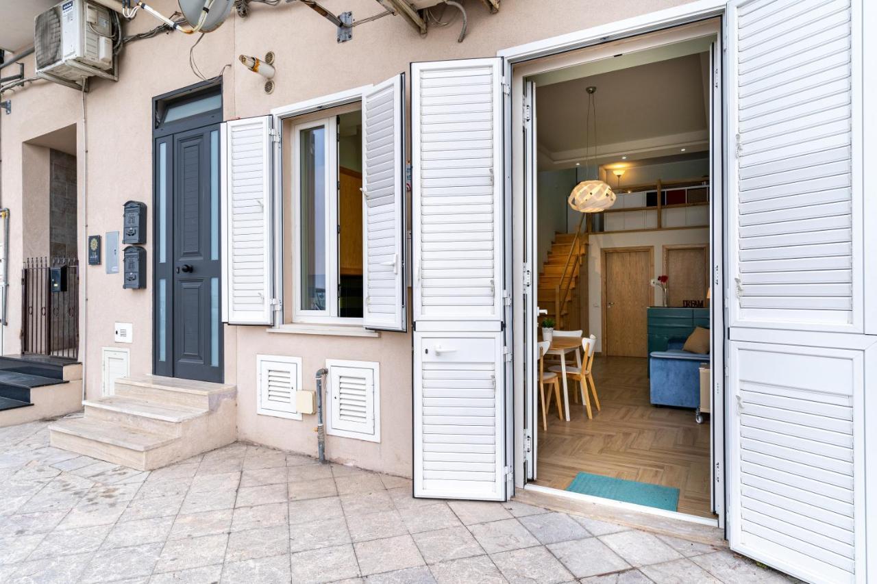 Giardini Naxos Lovely Flat In Front Of The Beach Exterior foto
